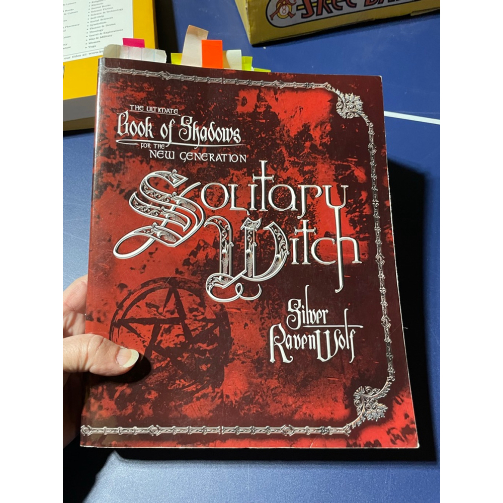 SOLITARY WITCH: THE ULTIMATE BOOK OF SHADOWS FOR THE NEW GENERATION